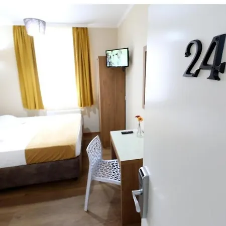 Boutique Patricia * Tirana