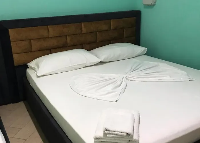 Boutique Patricia Tirana